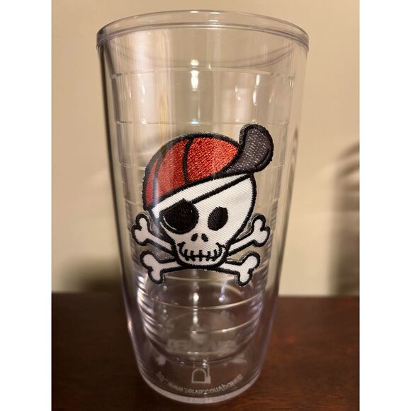 Tervis Skull & Crossbones Double Walled Insulated Tumbler Cup 16oz - Picture 1 of 1